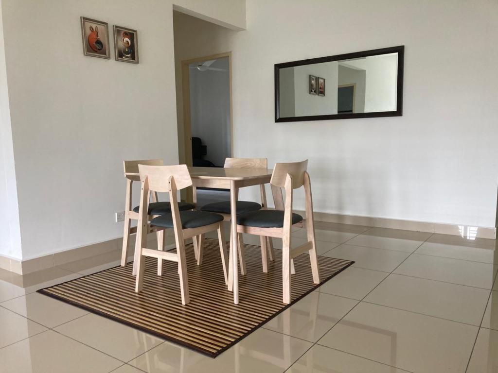 Absyar Homestay Selasih Putrajaya Buitenkant foto